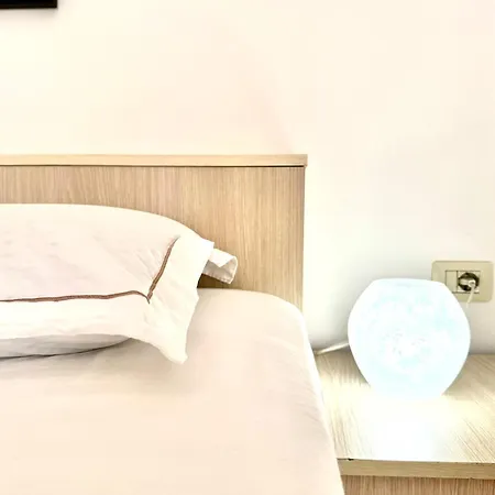 Apartamento Lena's Near Center Tirana